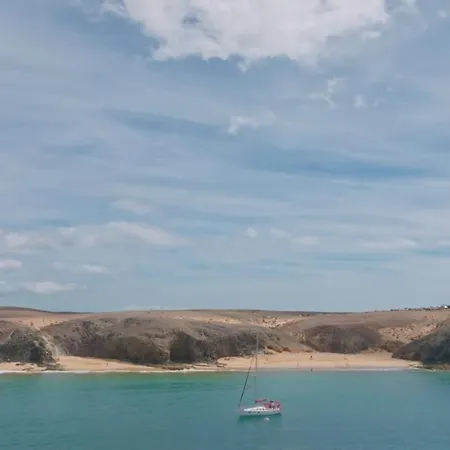 Hotel en barco Yaku Wayra Charter Playa Blanca (Lanzarote)