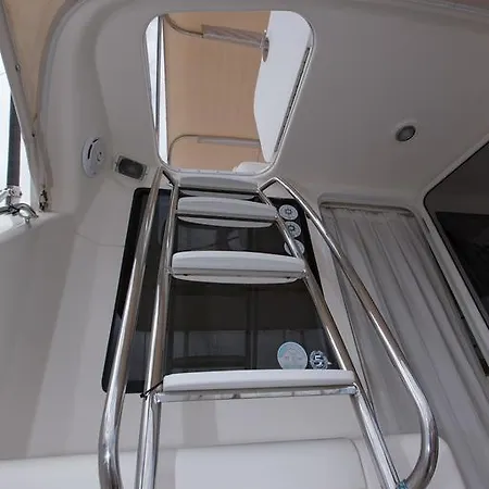 Hotel en barco Yaku Wayra Charter