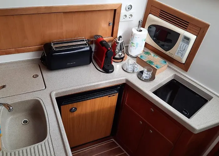 Yaku Wayra Charter פלאיה בלנקה