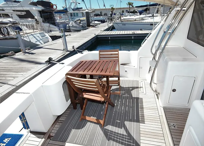 Yaku Wayra Charter פלאיה בלנקה